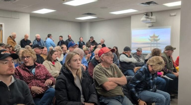 supervisors-in-cerro-gordo-county,-iowa-pass-ordinance-to-prohibit-bess-on-agricultural-land