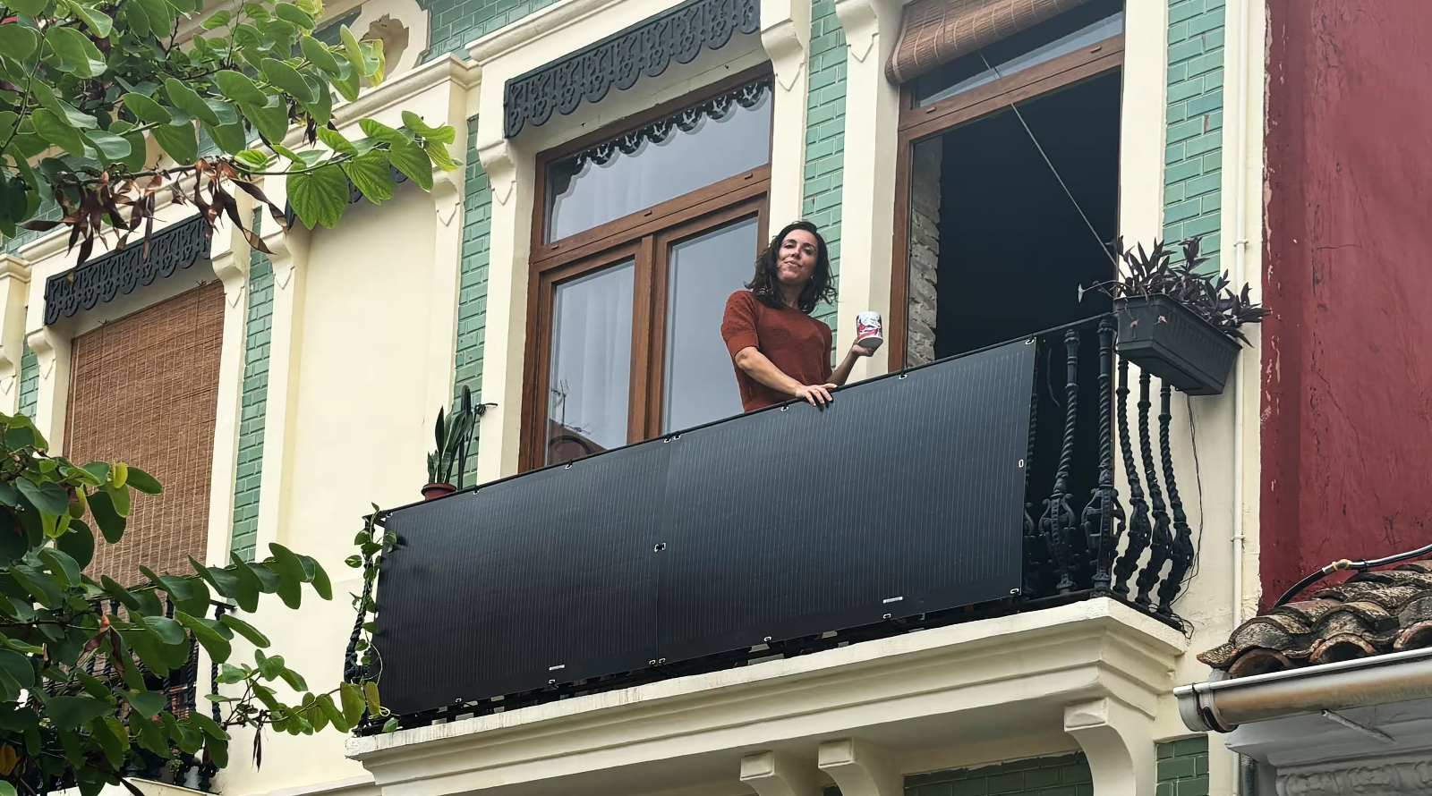 germany-embraces-balkonkraftwerke-—-balcony-solar-for-apartments