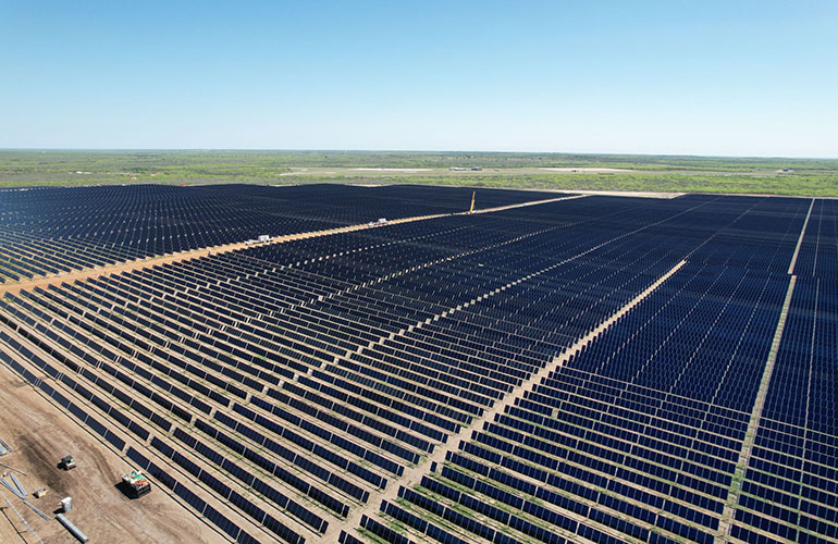 200-mw-solar-project-now-producing-power-for-microsoft