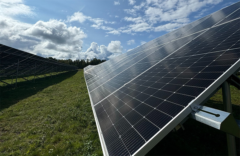 ampion-wraps-up-25-mw-maine-community-solar-portfolio