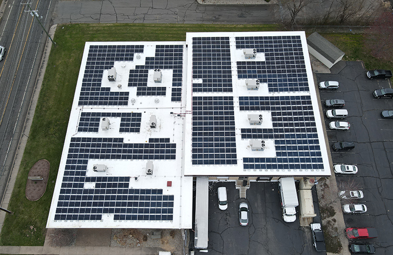 smart-roofs-energy-installs-rooftop-array-for-connecticut-printing-company