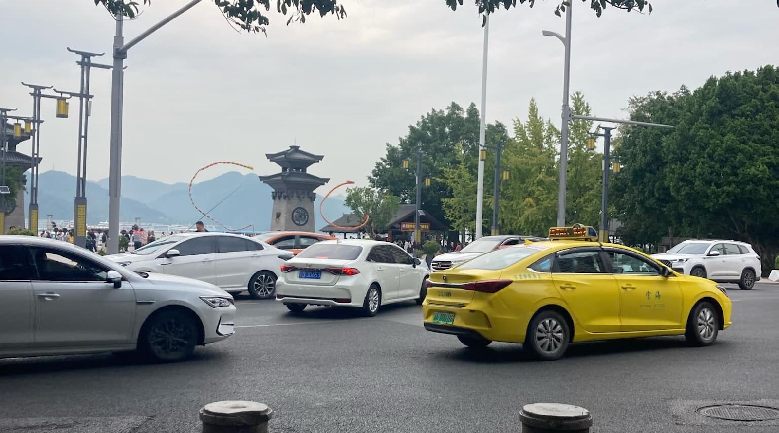 china-accounts-for-60%-of-world-ev-sales-now,-and-why