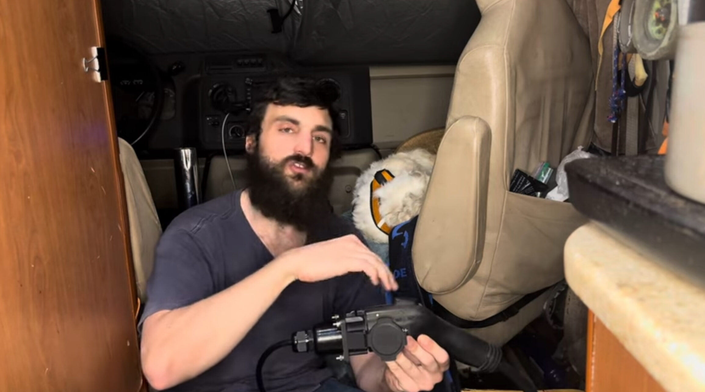 don’t-freak-out-if-you-see-an-old-rv-in-a-charging-space