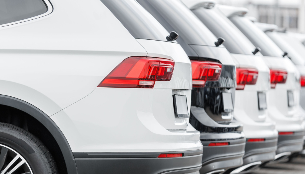 evs-sales-up-but-no-private-buyers