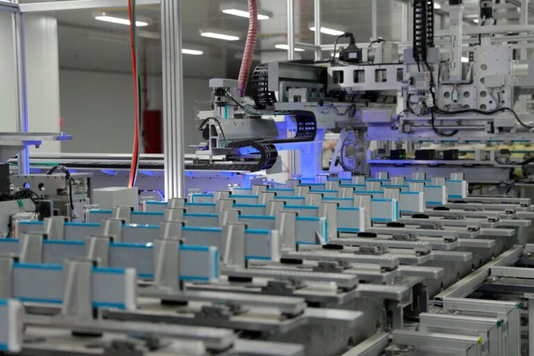 us-china-battery-trade-war-looms-with-ad/cvd-case-and-export-curb-proposals