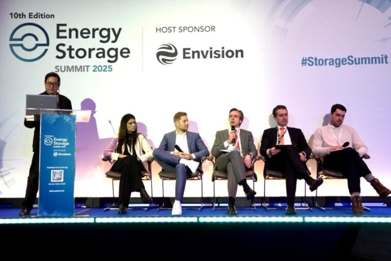 industry-answers-key-questions-at-energy-storage-summit-opening-morning
