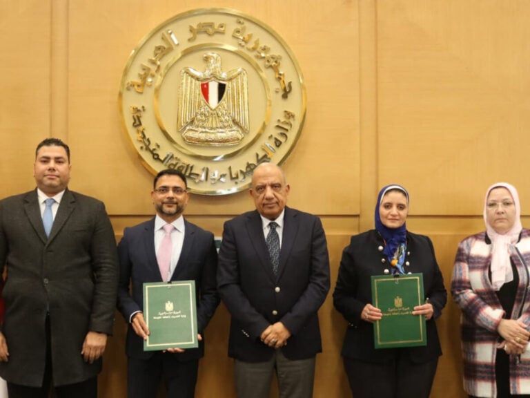 egypt:-government-signs-contracts-for-country’s-first-standalone-battery-storage-projects