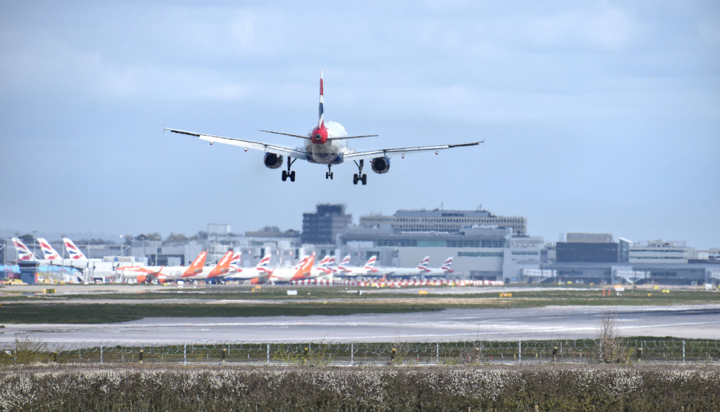 gatwick-runway-takes-off-too