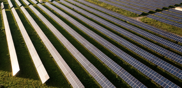 solving-the-technical-challenges-of-large-solar-power-plant-development-and-construction