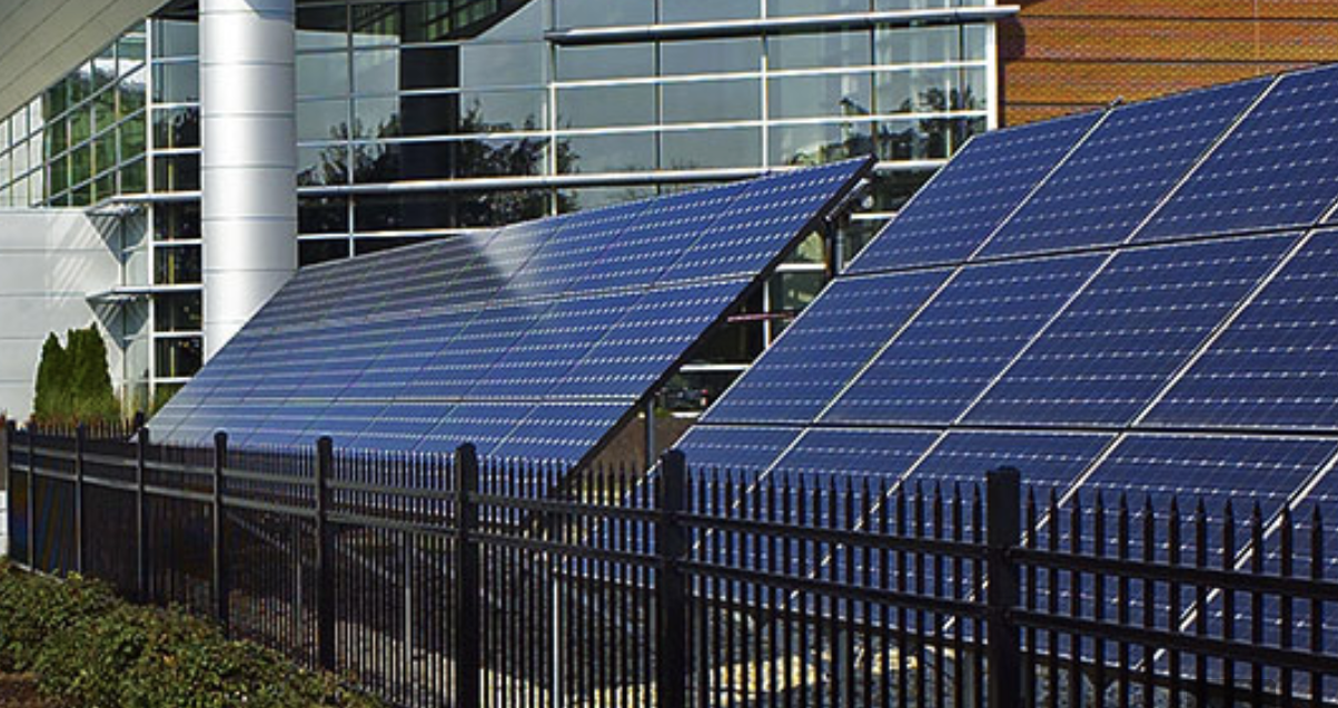 corning-blows-a-huge-solar-energy-raspberry-at-“american-energy-dominance”