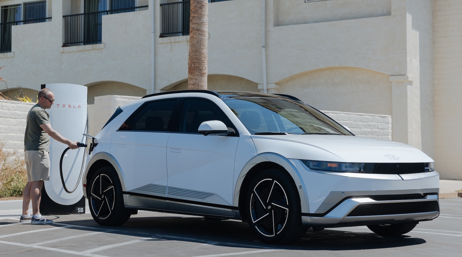 shocker:-democrats’-inflation-reduction-act-led-to-a-lot-more-ev-sales