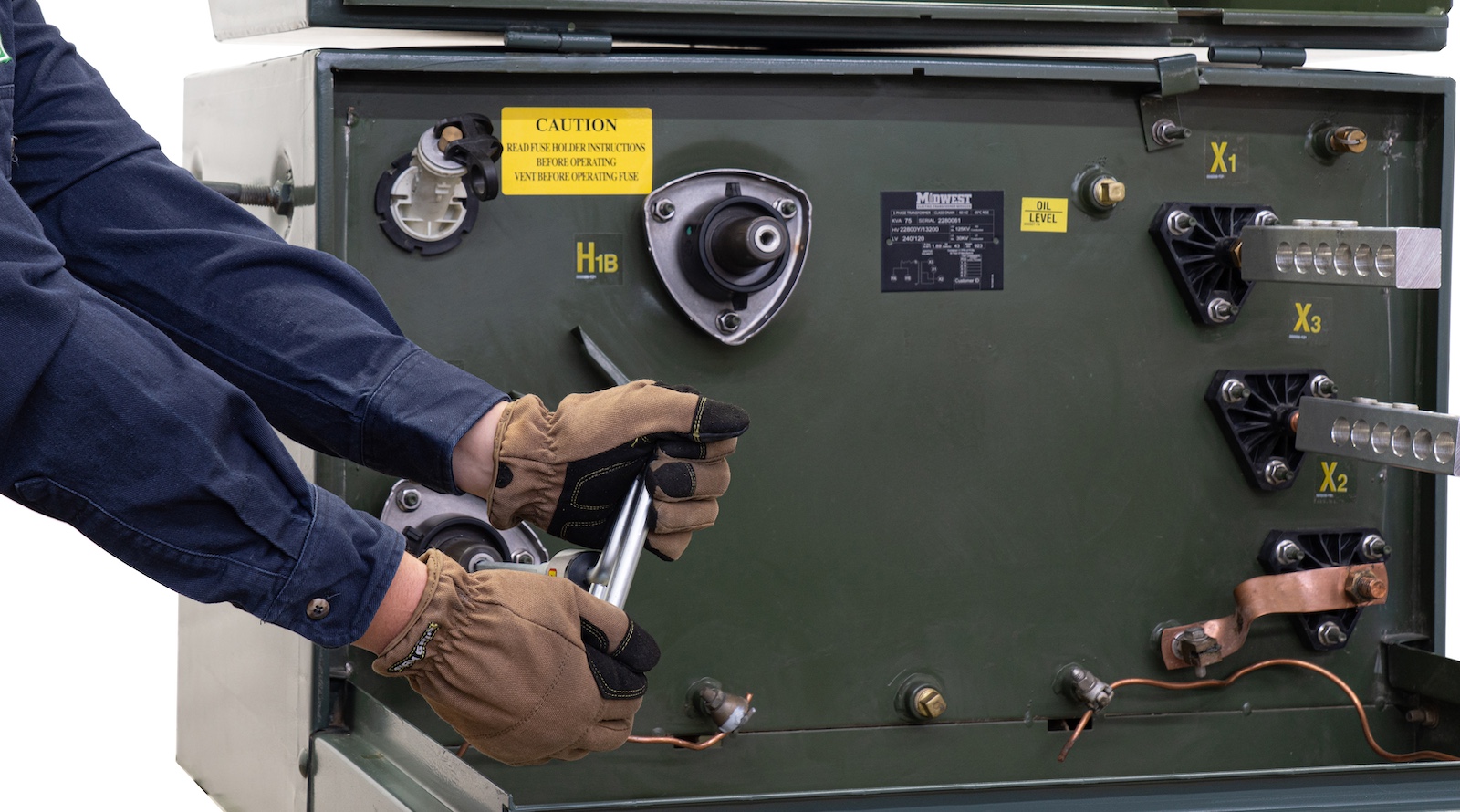 driving-intelligence-into-action-on-the-road-to-a-smarter,-more-resilient-grid