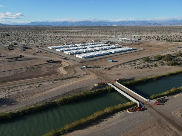 california:-new-bess-regulations-come-in,-sdg&e-adding-capacity-to-project