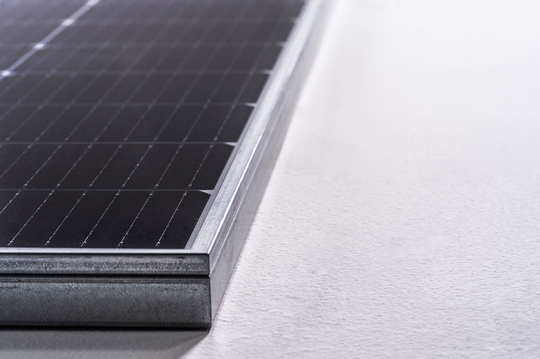 us-panel-assemblers-secure-domestic-frame-supply-with-origami-solar-steel-designs