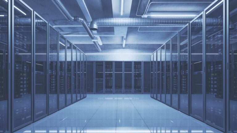 why-data-centres-need-immediate-power-solutions-to-meet-unique-requirements