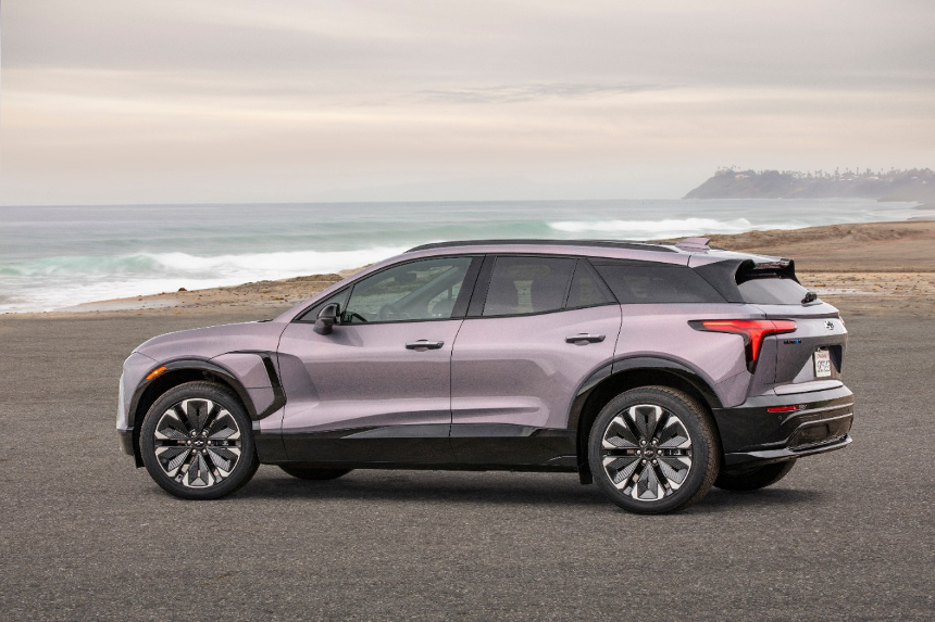 us-ev-sales-rise-as-tesla-sales-fall