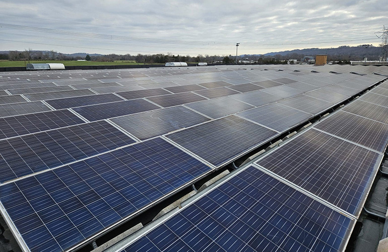 new-1.4-mw-rooftop-solar-array-will-power-tennessee-air-national-guard-base