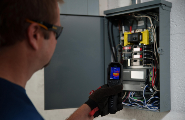 flir-introduces-range-of-pv-inspection-solutions