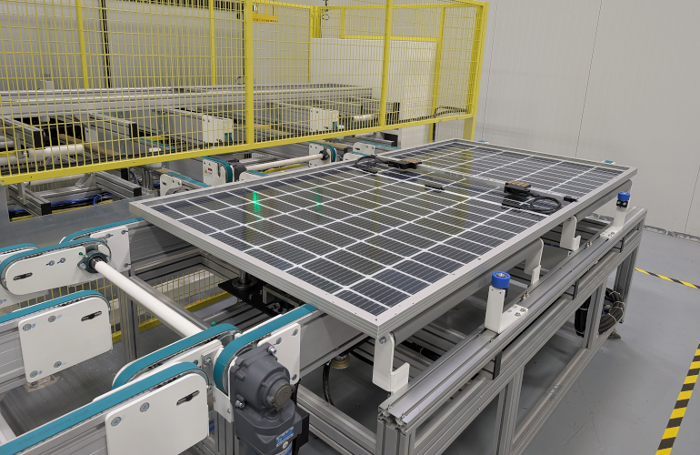 photos:-boviet-solar-starts-production-at-north-carolina-panel-factory