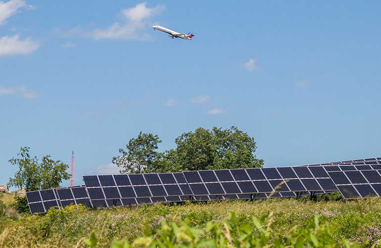 pittsburgh-international-airport-plans-4-mw-expansion-to-existing-solar-array