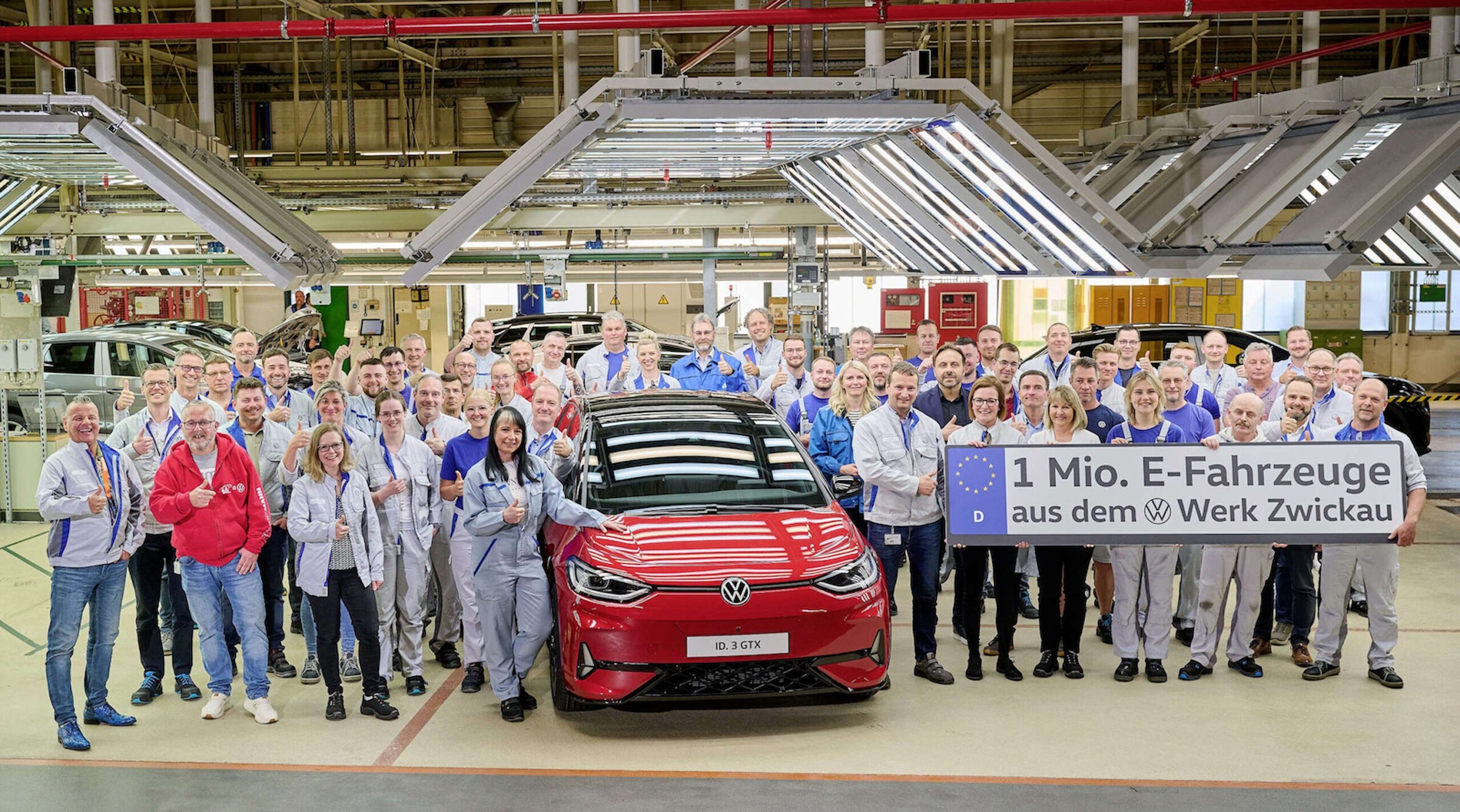 1-millionth-electric-vehicle-rolls-off-the-production-line-at-the-volkswagen-plant-in-zwickau