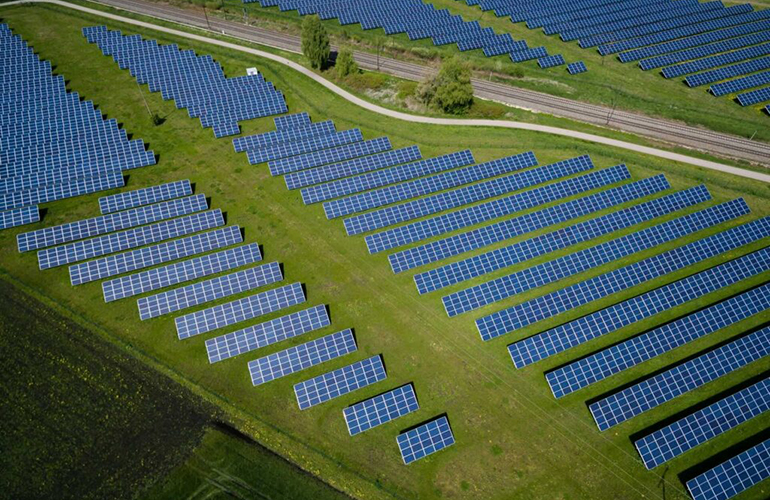 commercial-solar-bottlenecks?-solve-them-with-data