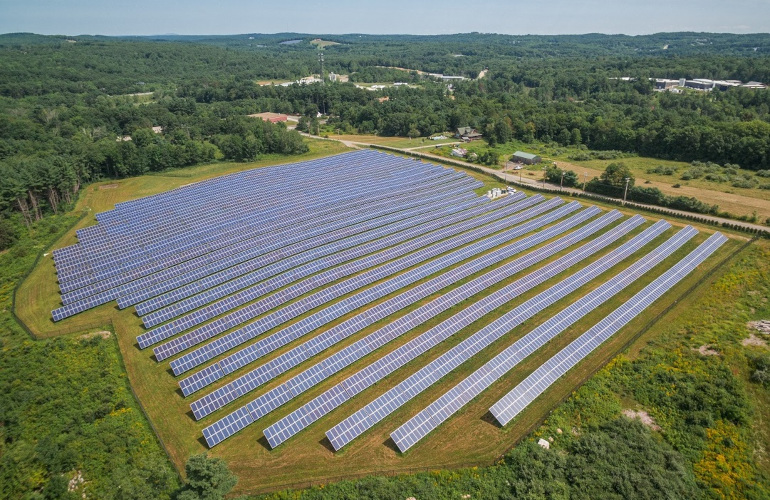 microsoft-inks-agreement-with-nexamp-for-300-mw-of-new-community-solar