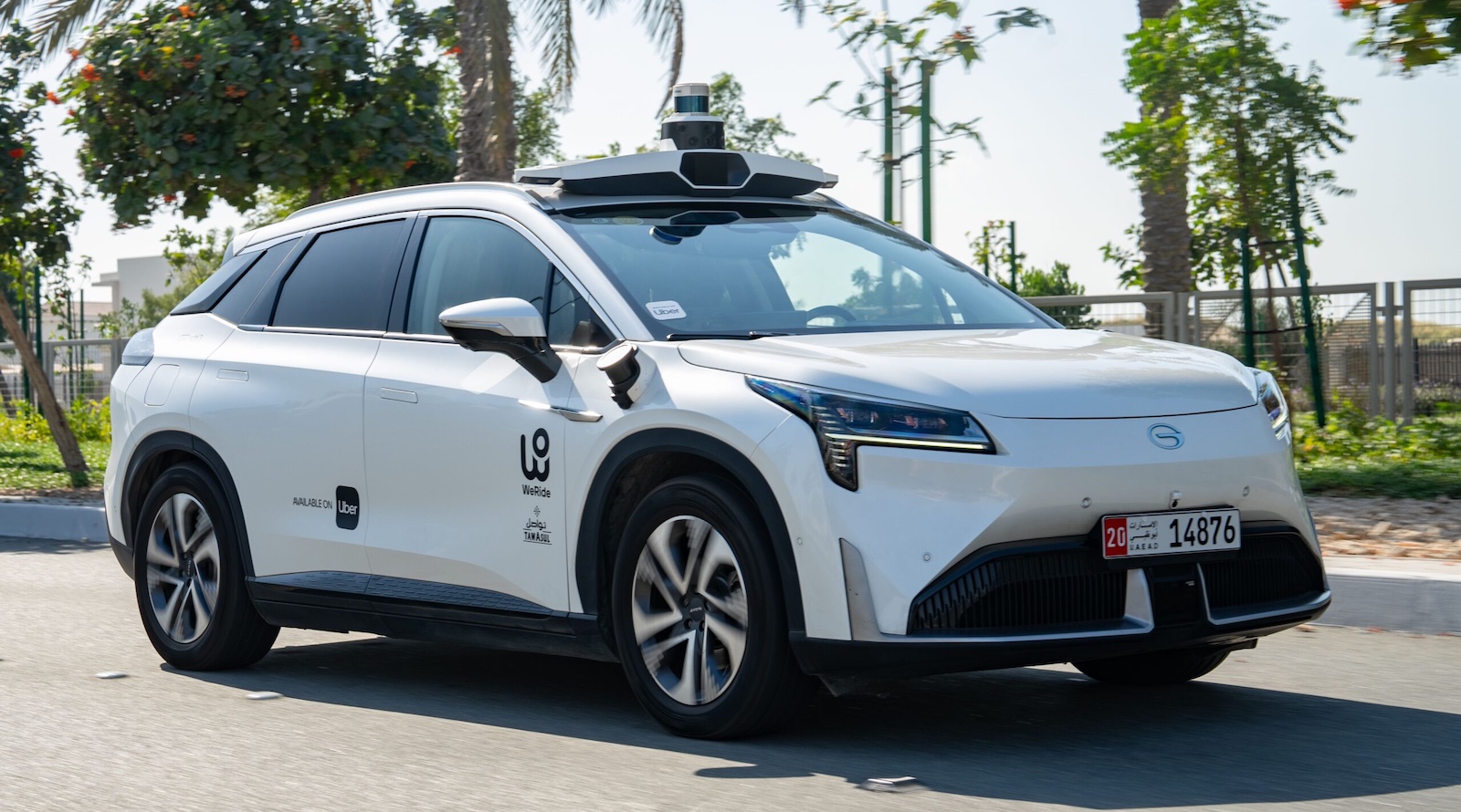 surging-solar-power,-booming-ev-sales,-&-robotaxi-safety-—-top-12-stories-of-the-week