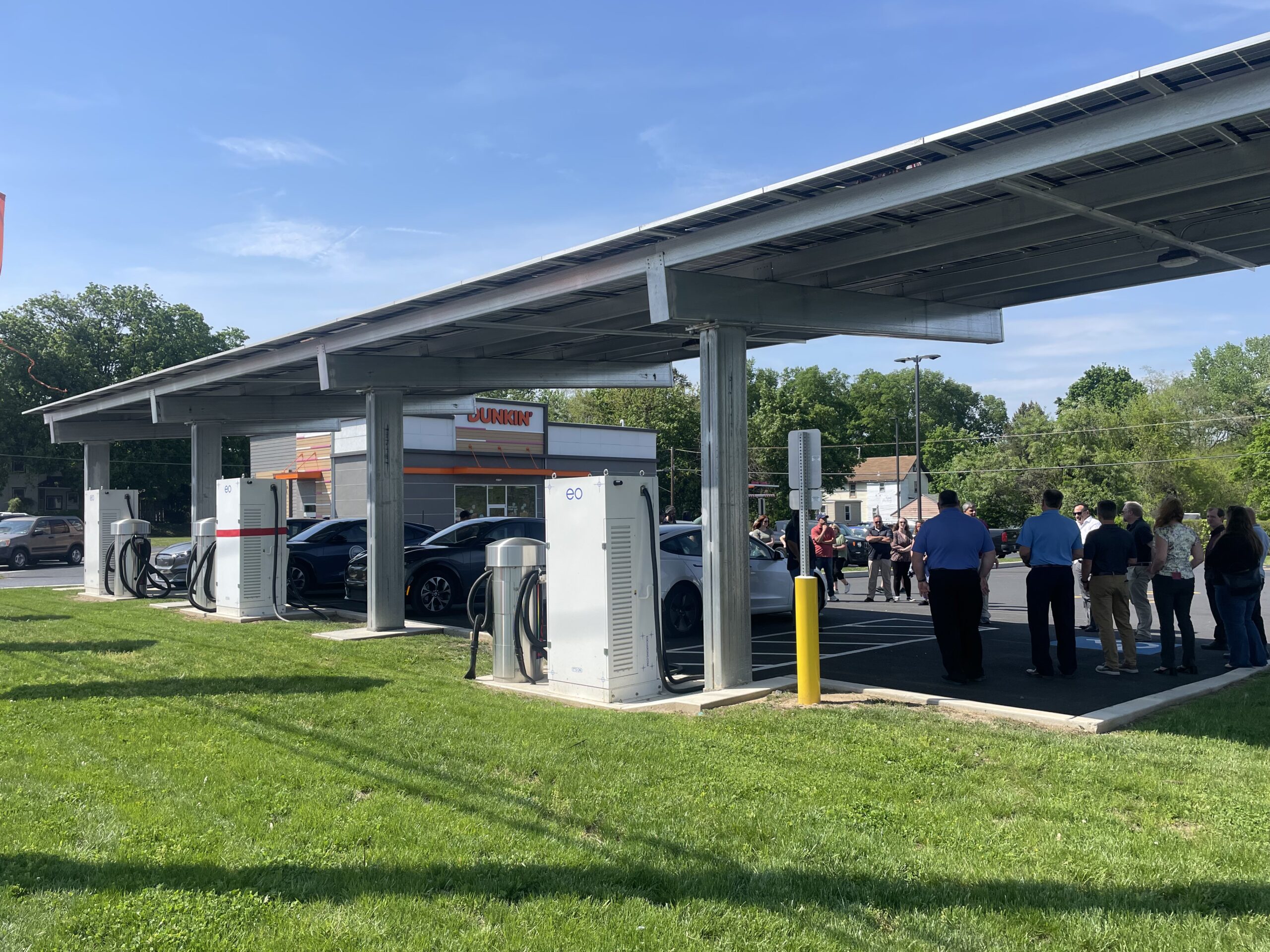 new-ev-charging-hub-opens-in-pennsylvania