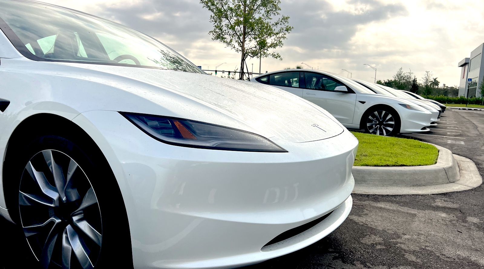 signs-tesla-does-indeed-have-demand-challenges