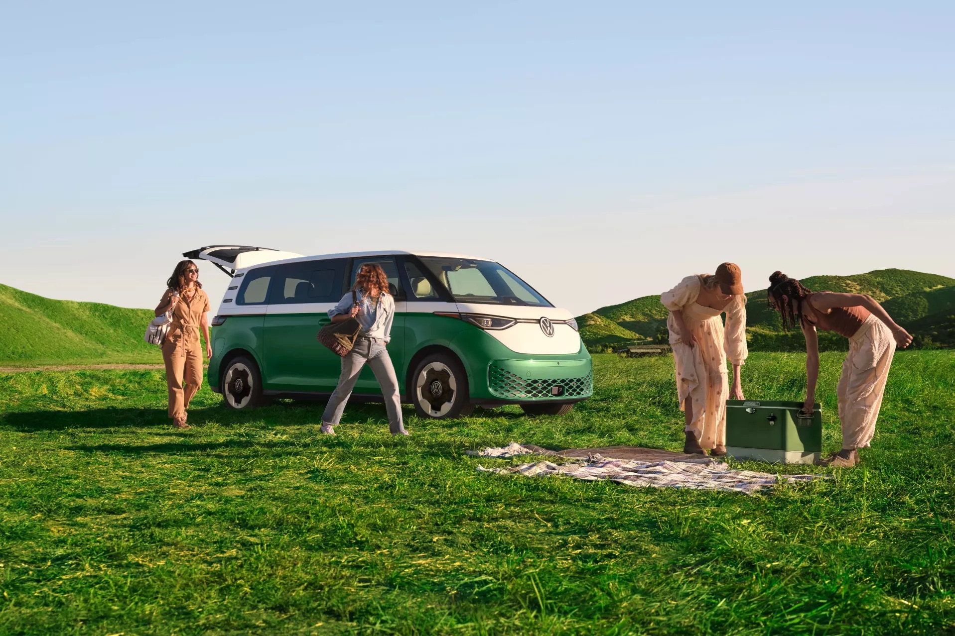 volkswagen-id.-buzz-&-rivian-edv-pop-into-top-5-of-their-classes-in-california