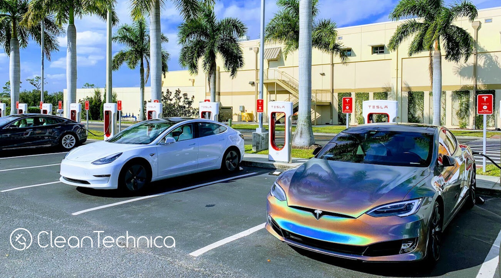 a-tesla-with-470,000-miles-gets-a-battery-upgrade