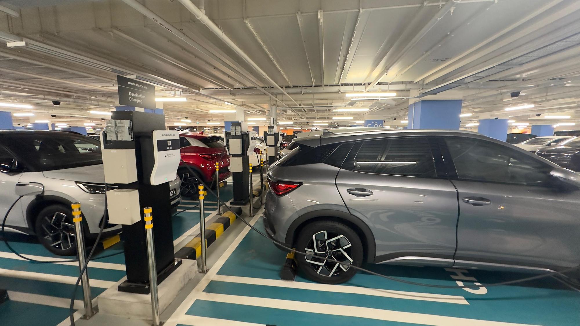 singapore’s-electric-vehicle-dreams-now-accelerating-faster