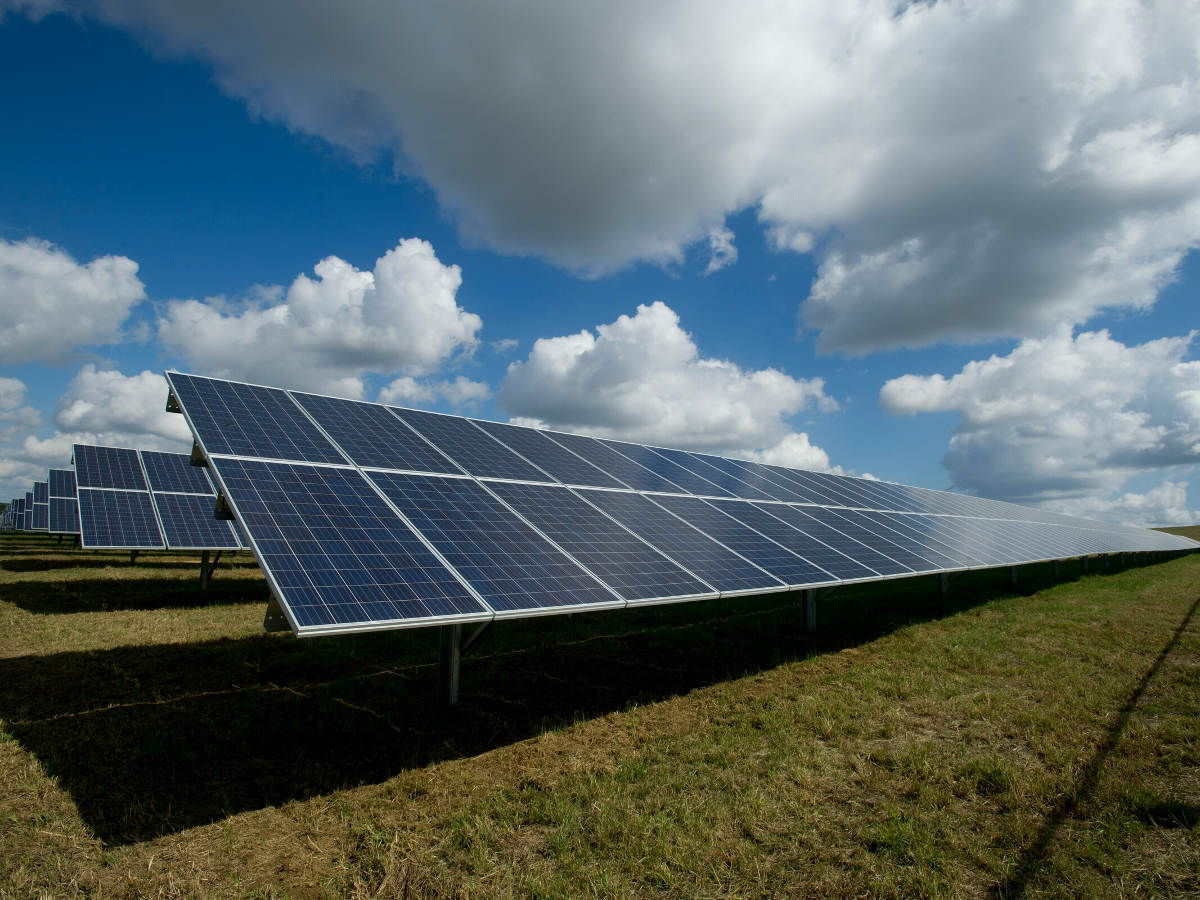 solar-installations-make-good-neighbors