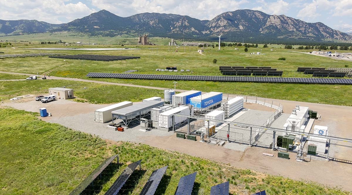 airports-could-bolster-grid-security-&-adaptability-—-nrel