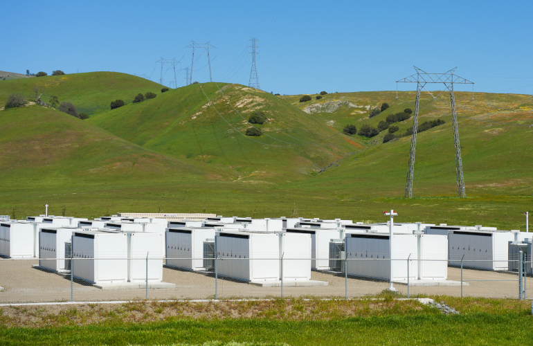 energy-storage-spared-by-hr1,-but-can-it-thrive-alone?