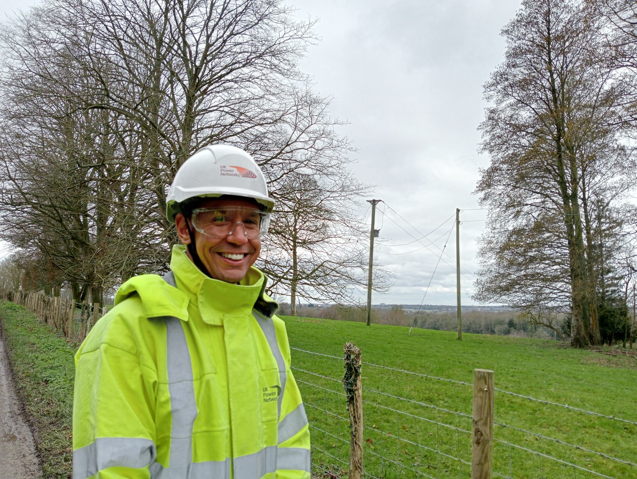 uk-power-networks-cuts-emissions-with-launch-of-hybrid-generators