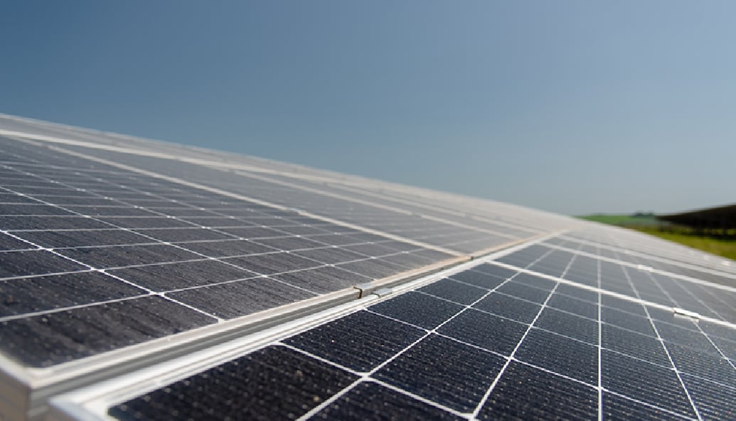 low-carbon-connects-129-mw-of-solar-to-grid