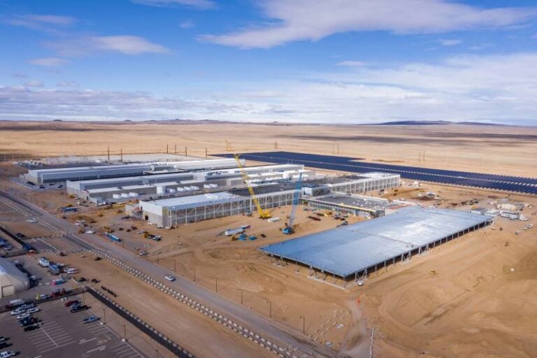 new-mexico-utility-seeks-approval-of-hybrid-bess-offtake-contracts-to-power-meta-data-centres