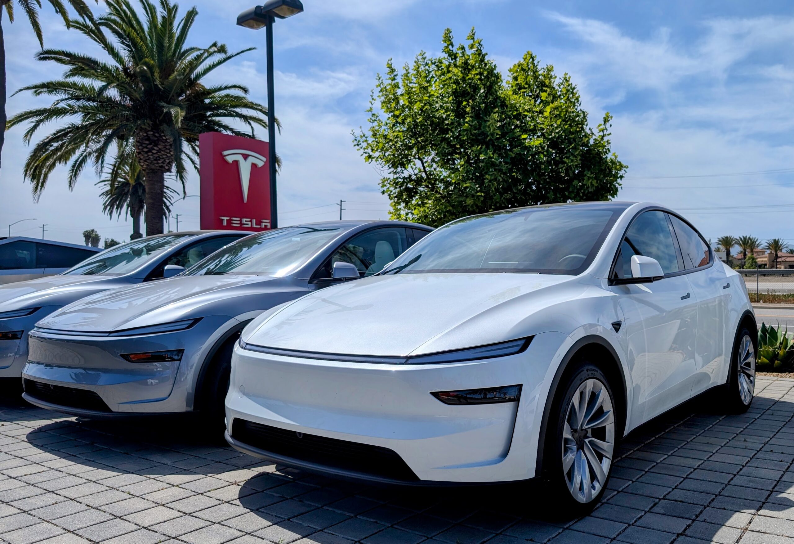 the-tesla-brand-redemption-tour-hits-another-snag