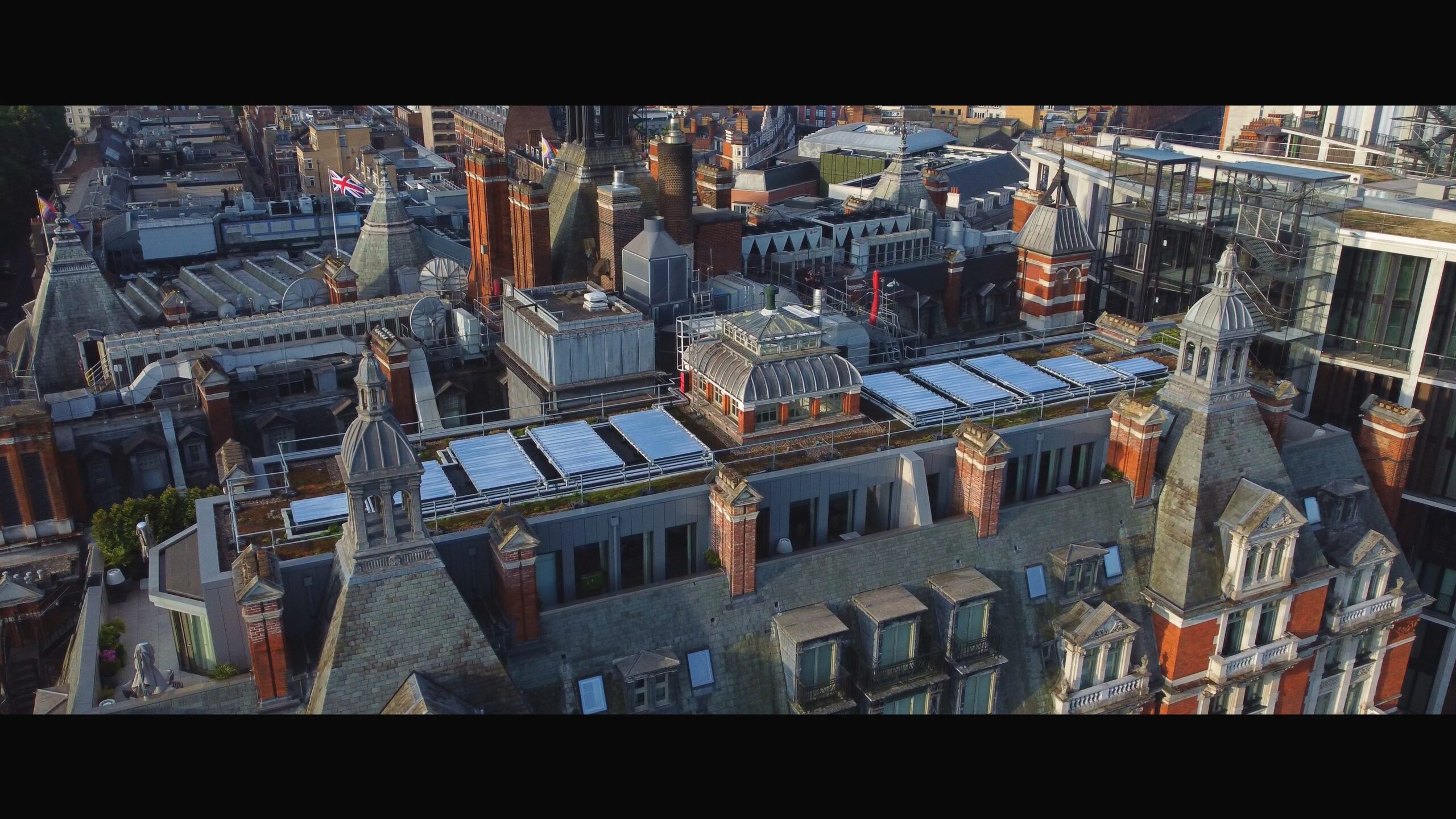 mandarin-oriental-hyde-park–london-has-solar-heat-technology-installed