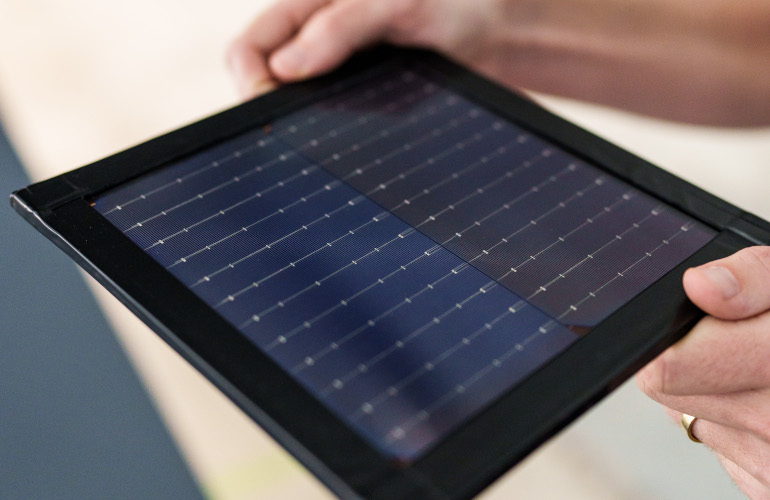 us-perovskite-startups-make-moves-into-tandem-panel-manufacturing