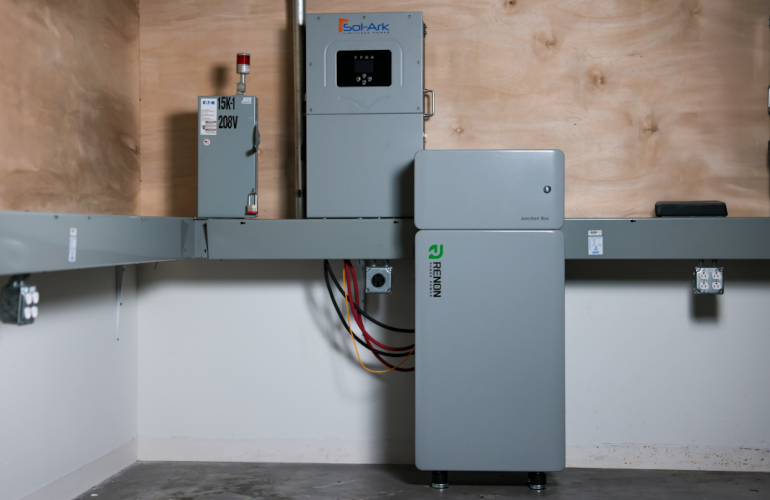 renon-batteries-reach-ul-9540-certification-with-sol-ark-inverters