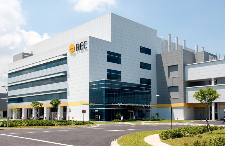 rec-solar-panel-deliveries-back-on-track-after-june-fire-at-singapore-factory