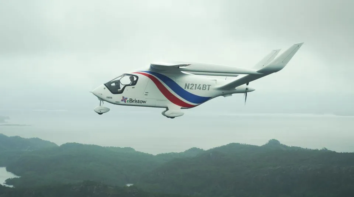 test-flight-of-beta-alia-cx300-electric-airplane-completed-in-norway