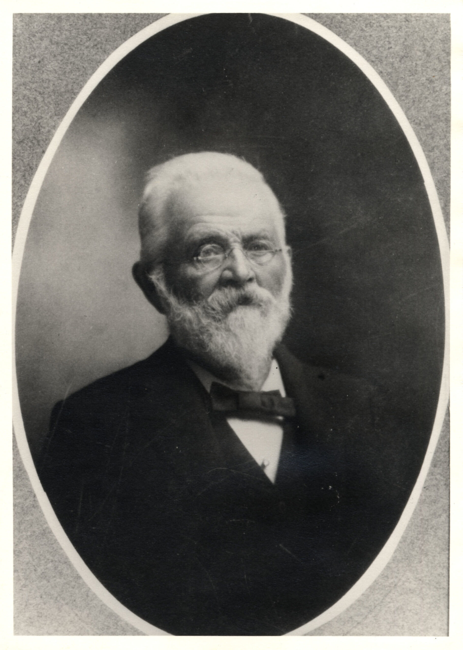 kinley-celebrates-130-years-of-family-leadership-and-industrial-growth