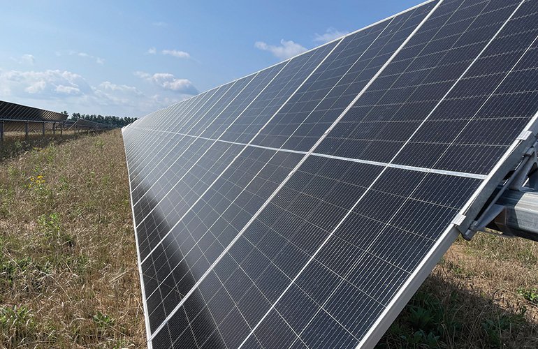 environmental-groups-call-for-end-to-trump’s-federal-clean-energy-project-bans