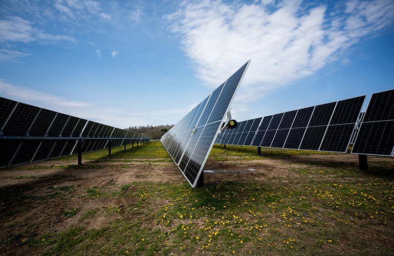 48-mw-solar-project-built-along-ohio-river-comes-online