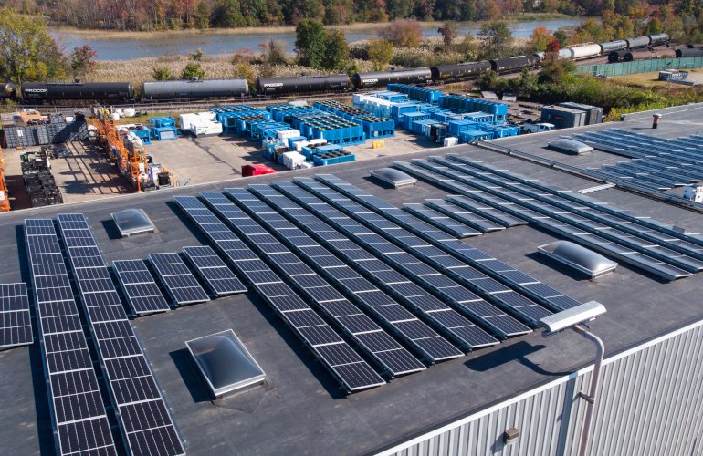 aggreko-finishes-solar-projects-on-two-us-service-centers
