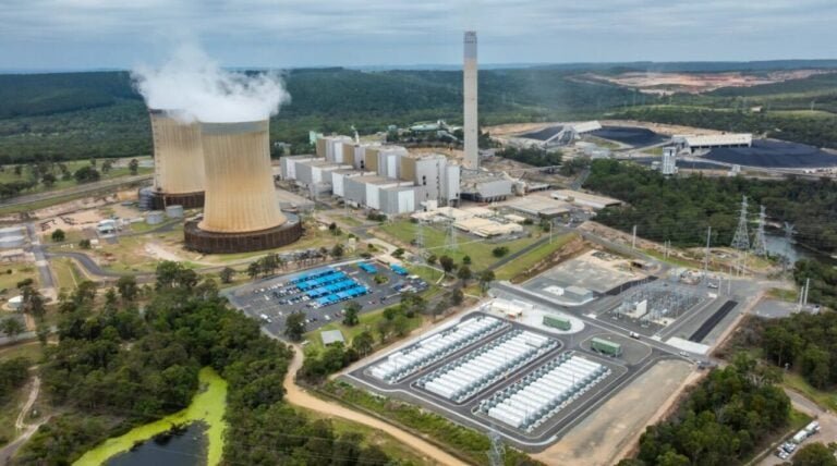 queensland’s-stanwell-opens-600mwh-battery-storage-system-in-australia